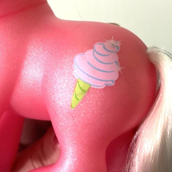 My Little Pony MLP G3 Cotton Candy 2002 Hasbro Brushable Vintage Single Magnet - Picture 6 of 7